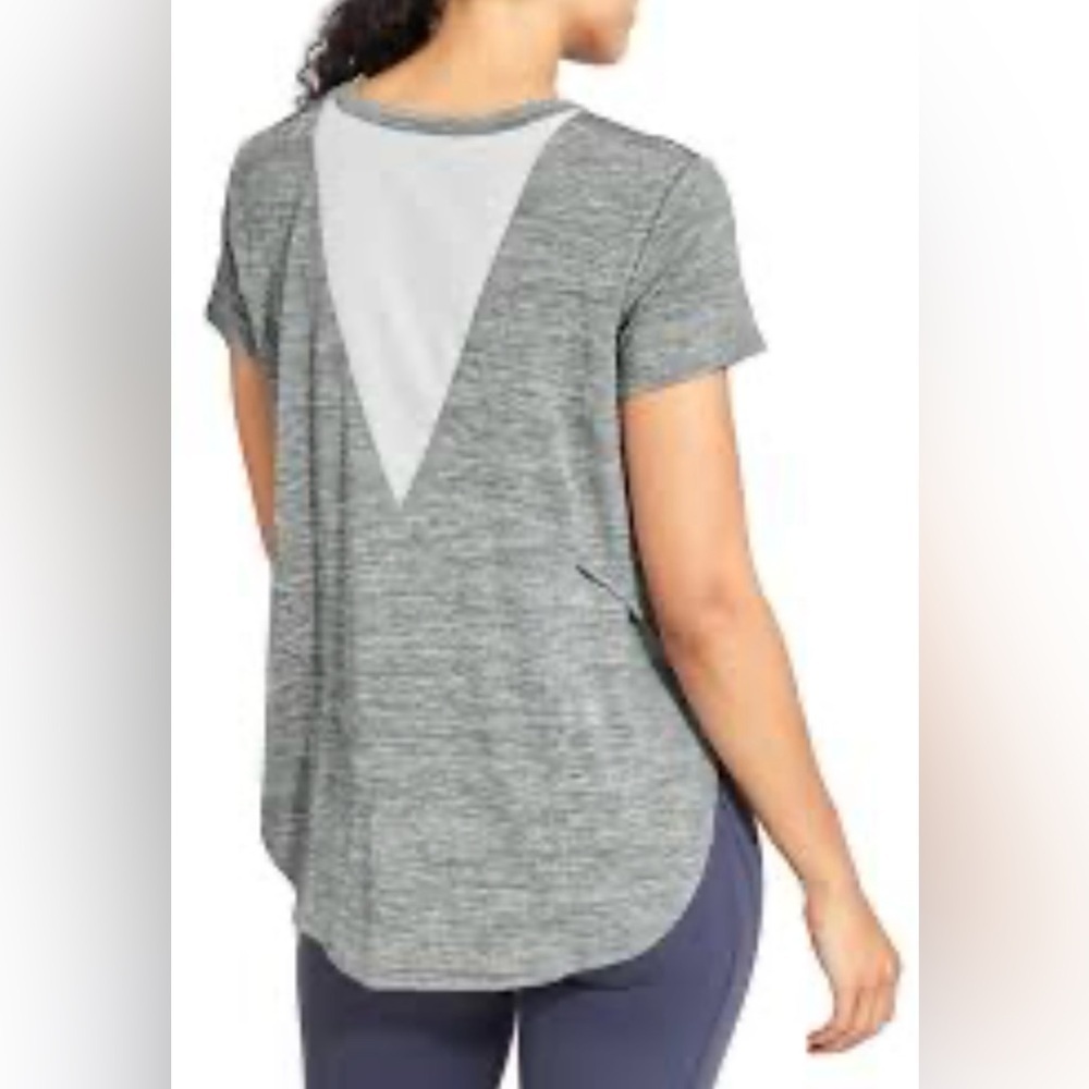 Athleta Utopia Side Split Vented Mesh V Back Athletic T Shirt Womens Small